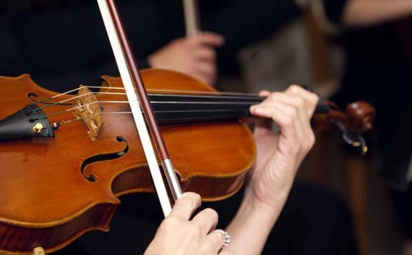 你覺得用小提琴演奏的曲子哪首最經(jīng)典？