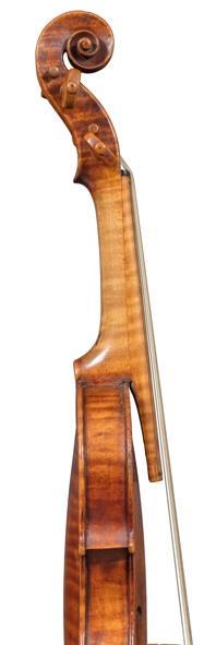 圖2 Girolamo Amati的1613年小提琴短笛的原始琴頸和指板。頸后跟釘并粘在頂部塊的肋條外側(cè)