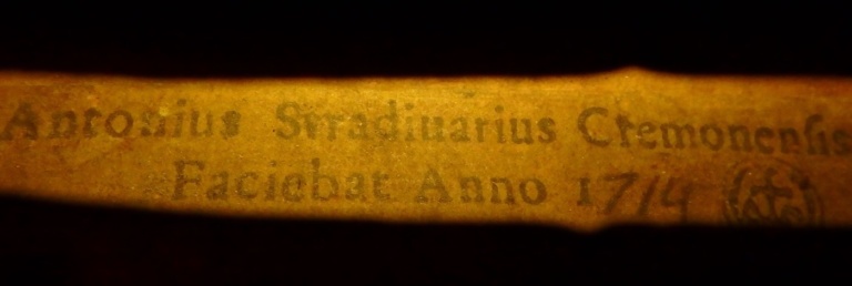 斯特拉迪瓦里1714 “達(dá)芬奇,前塞德爾”內(nèi)標(biāo)簽